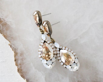 Crystal Bridal earrings, Bridal jewelry, Vintage style Wedding earrings, Antique gold earrings for bride, Wedding jewelry, Teardrop earrings