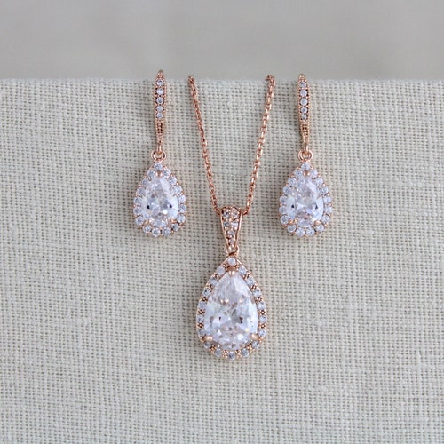 Crystal and Pearl Bridal Set Earrings Necklace & Bracelet - Etsy