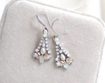 Dangle Bridal earrings, Bridal jewelry, Crystal earrings for brides, Wedding jewelry, Simple earrings for wedding, Drop Wedding earrings