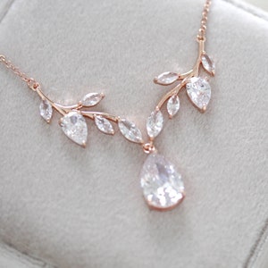 Rose gold Bridal necklace, Bridal jewelry, Simple Wedding necklace, Teardrop necklace, Cubic zirconia necklace, Bridesmaid necklace, APRILLE