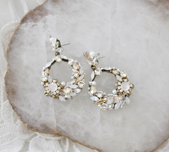 Top 5 Bridal Earrings to Elevate Your Wedding Look | Linjer Jewelry