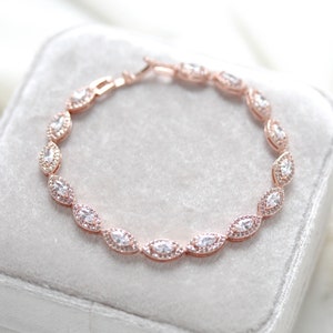 Rose Gold Bridal bracelet, Bridal jewelry, Wedding tennis bracelet, Wedding jewelry, Rose gold bracelet, Bridesmaid bracelet SCARLETT