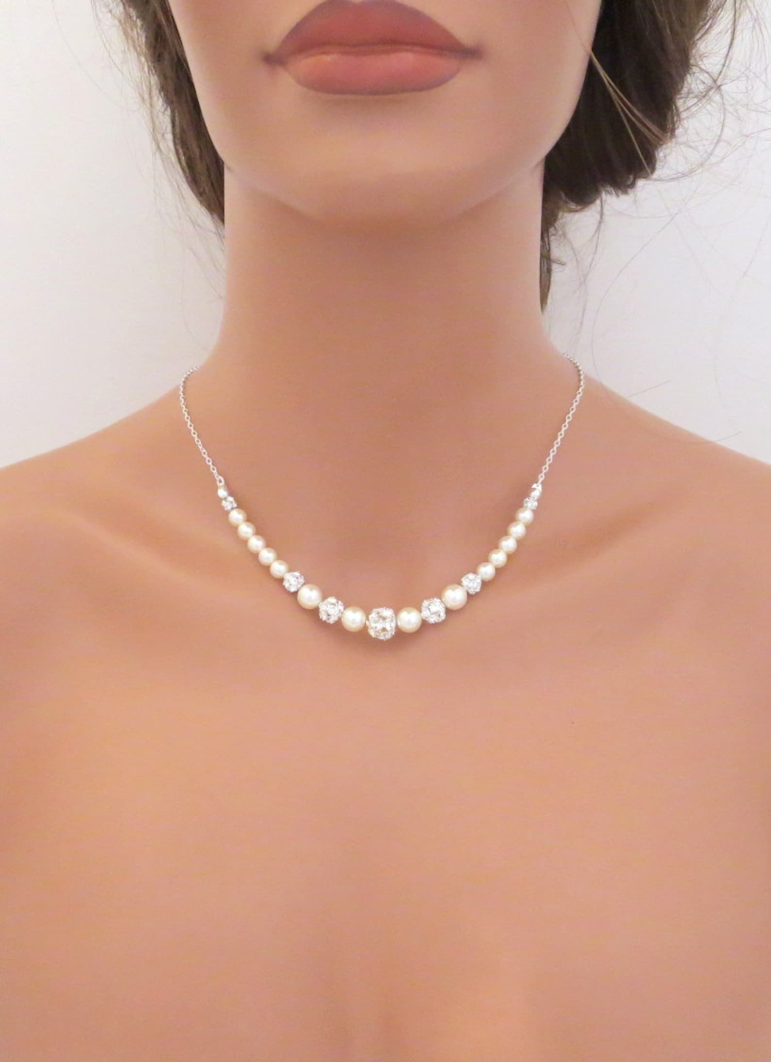 Pearl Back Drop Necklace Bridal Backdrop Necklace Wedding Etsy