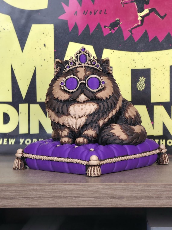 Princess Donut - Dungeon Crawler Carl Reader - Custom 3D Printed Bookshelf Decor