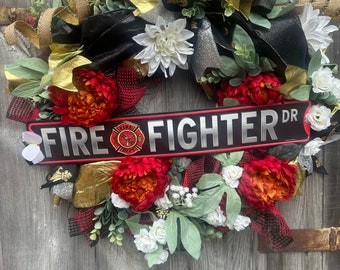 Fire Fighter Dr theme wreath, firefighter wreath