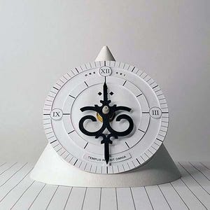 C6 - Orologio da scrivania minimale. Orologi di design italiano, orologi ecologici piccoli leggeri, orologi eleganti esclusivi firmati.