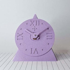 P12 - Orologio da scrivania minimale. Orologi di design italiano, orologi ecologici in carta, leggeri, orologi eleganti esclusivi firmati.