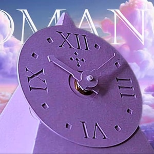 P12 - Orologio da scrivania minimale. Orologi di design italiano, orologi ecologici in carta, leggeri, orologi eleganti esclusivi firmati.