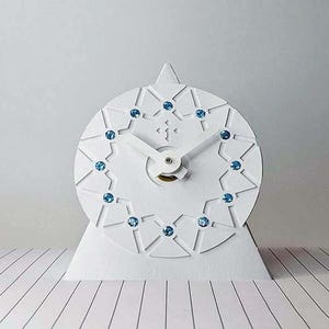 P10 - Orologio da scrivania minimale. Orologi di design italiano, orologi ecologici piccoli leggeri, orologi eleganti esclusivi firmati.