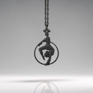 Luchtringsieraden – Zwart geoxideerde 925-zilveren hanger voor ketting Sieradencadeau voor luchtfotografen en elegante vrouwen