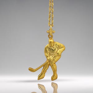 Ice Hockey Jewelry Pendant for Men – Gold-Plated 925 Silver Gift – Handmade Sport Charm for Players – Necklace