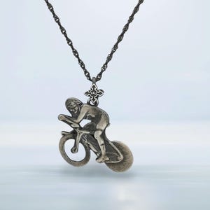 Collana da ciclismo per uomo – Ciondolo in argento 925 in stile vintage – Regalo per ciclisti, corridori e appassionati di bici