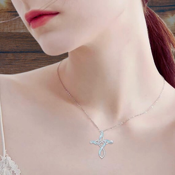 Collana Con Ciondolo Nodo Celtico In Argento 925 - Croce Celtica Per Donna - 45 Cm
