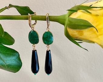 Emerald and black onyx gold earrings. Green faceted emerald earrings. 14K gold filled hinged huggies. Quiet luxury style.