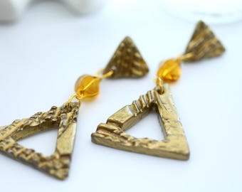 Orecchini"RAFFAELLA" Triangolari dorati Artigianali- orecchini geometrici oro fatti a mano-leggeri- gift per lei- Pendenti Statement