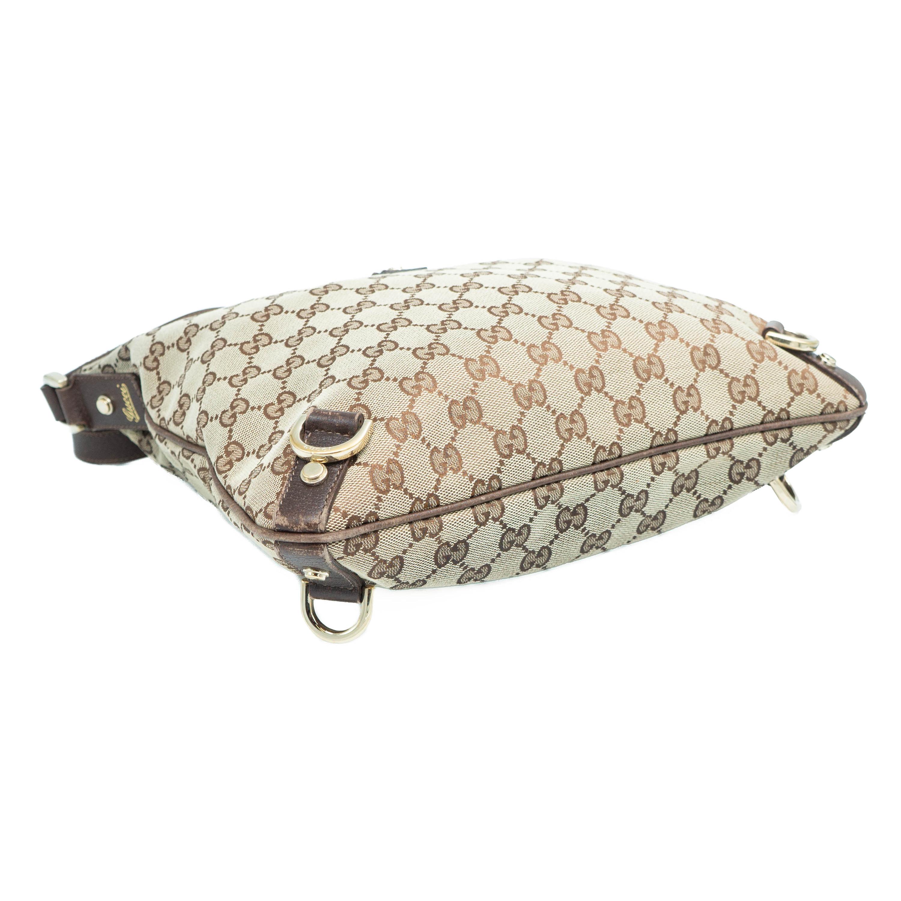 GUCCI GG 131326 キャンバス ショルダー クロスボディバッグ