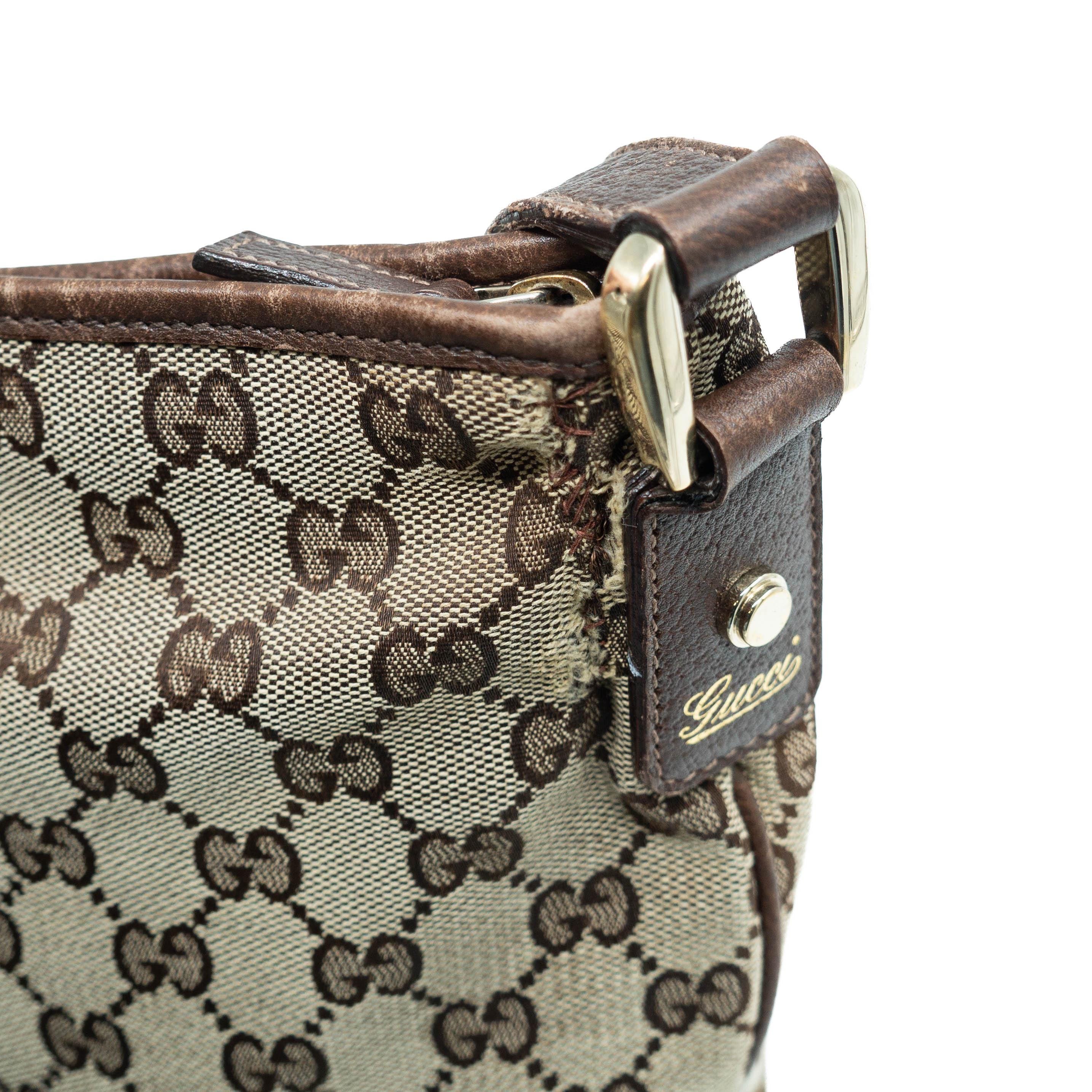 GUCCI GG 131326 キャンバス ショルダー クロスボディバッグ