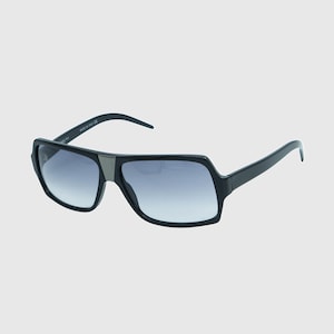 CHANEL 5039 Logo Black Sunglasses Vintage 90s 00s