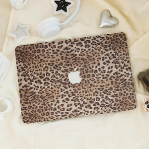 Étui pour Macbook Pro 13 pouces Leopard Girl | Housse rigide pour ordinateur portable pour Macbook Air 13/11 Pro 13/14/15/16 2023 2024 M2 2025 | Housse pour ordinateur portable