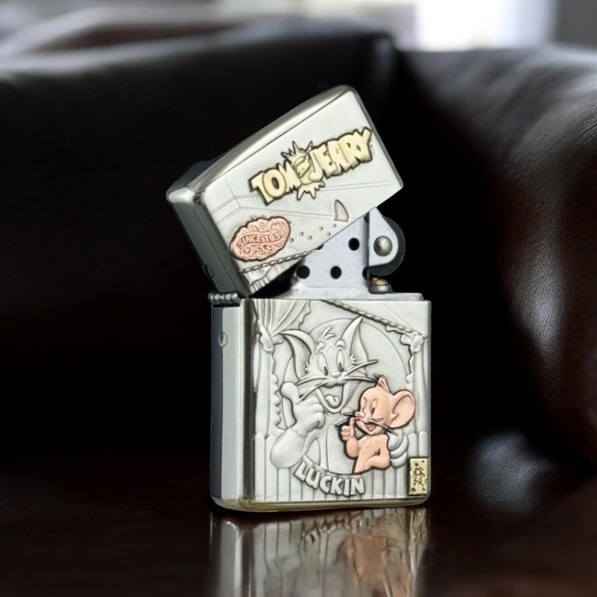 zippoトムとジェリー Tom to Jerry Zippo ジッポ　喫煙具 1円 zippo トムとジェリー Tom to Jerry Zippo 真鍮製 ライター