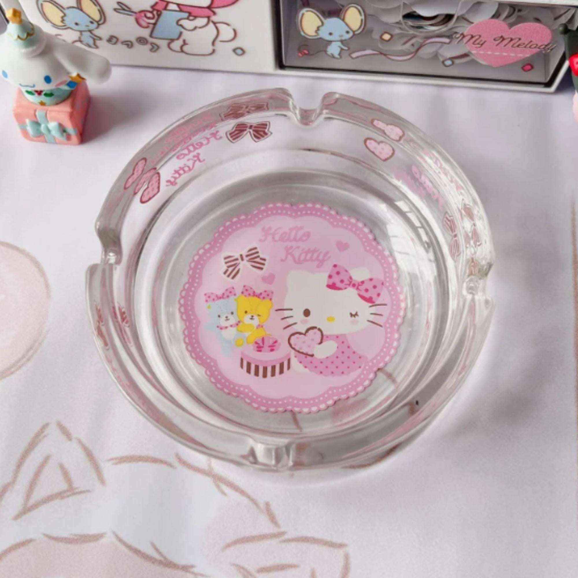 ハローキティのガラス灰皿 – かわいいインテリア - Etsy 日本