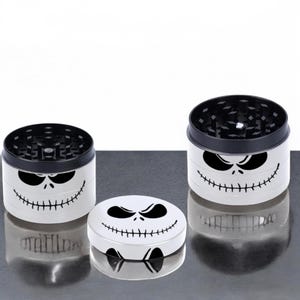 Skull Face Herb Grinder - 4-Piece Metal, Halloween Gift