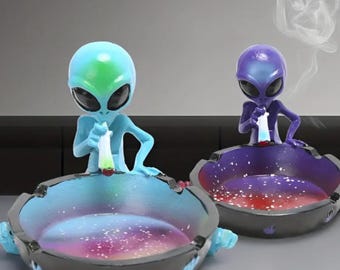 Cendrier en résine extraterrestre | Cadeau stoner unique