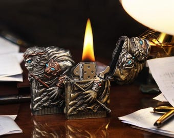 Monkey King Sun Wukong Kerosene Lighter – Pure Copper Armor Design | Fighting Buddha Vintage Refillable Windproof Lighter for Collectors