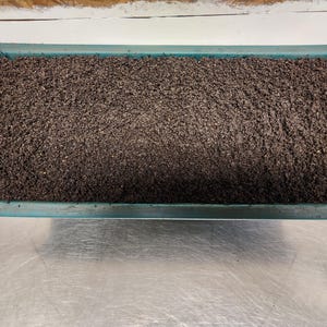 Garden Of The God's Organic Compost / Raised Bed Soil / Potting Mix / No Chemicals / For All Plants / 5 Quart Bag 9 pounds image 2