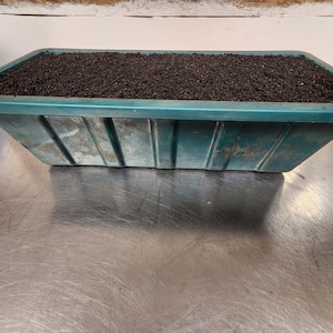 Garden Of The God's Organic Compost / Raised Bed Soil / Potting Mix / No Chemicals / For All Plants / 5 Quart Bag 9 pounds image 3