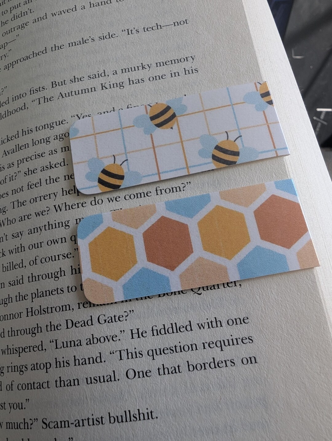 Grid Paper Bees Magnetic Bookmark Set: Book Lover Gift, Page Holders - Etsy
