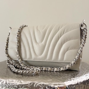 Lambskin Leather Shoulder Bag: Handmade Beige Crossbody with Chain Strap