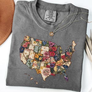 Chemise carte des États-Unis rétro Comfort Colors®, chemise carte des États-Unis à fleurs, t-shirt 4 juillet, chemise fille américaine, chemise américaine 1776