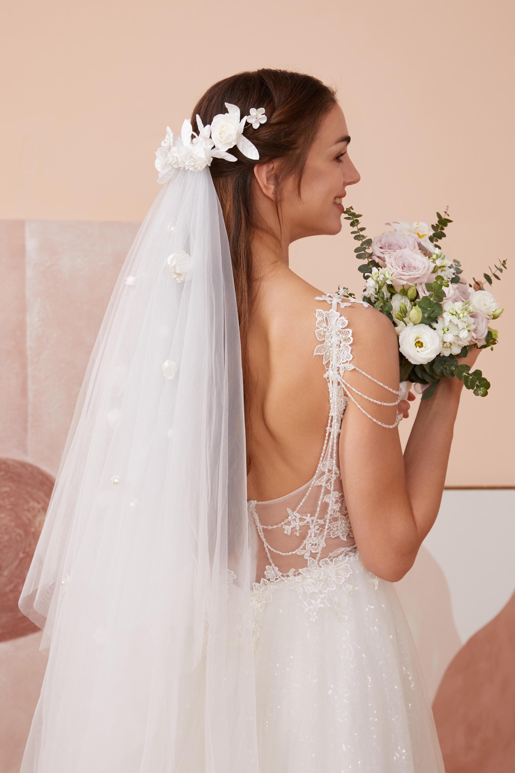 Macy\'s White Veil with Light Pink \'BRIDE\' Sash Magenta Pink Bridal Veil: Chic Bachelorette Party Veil  main image 4