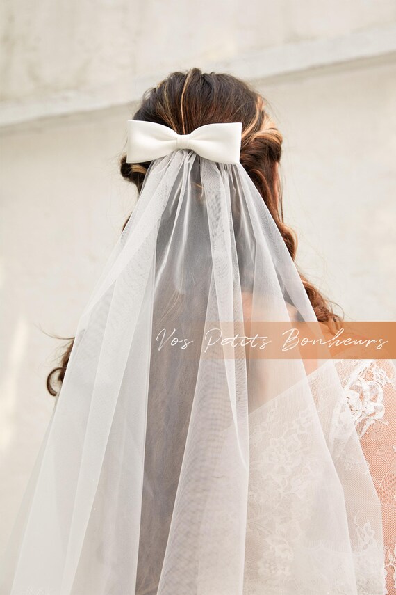 Ivory Lace Veil With Bow, Short Veil With Bow, Wedding Veil  display picture 3