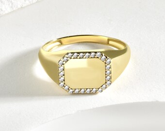 Personalized 14K Gold Diamond Signet Ring: Engraved Initial Jewelry