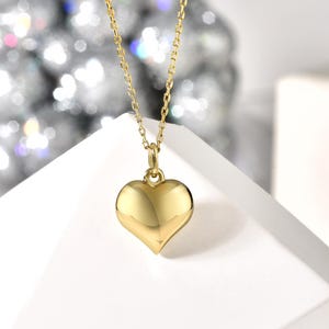 Dainty 14K Gold Heart Necklace | Minimalist Pendant