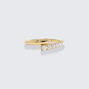 0.25ct Diamond Spiral Ring / Minimalist Bypass Ring Cross Ring / 14K Solid Gold Stackable Ring for Bride / Minimalist Elegant Diamond Band