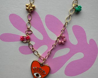 dolly necklace