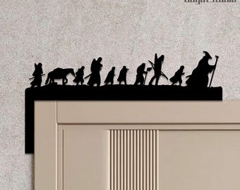 Decorazione angolare in metallo per porta della Compagnia della Terra di Mezzo, decorazione angolare in metallo per porta, decorazione da parete per stanza, decorazione da stanza con ventilatore, decorazione da porta artistica, cartello da mensola a muro,