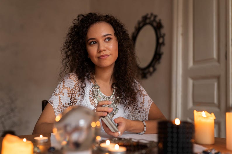 tarot reading, blind reading, blind tarot reading, without questions, psychic reading, medium advice, tarot cards reading, reading with tarot, detailed reading, same hour reading, same day reading, best tarot reader, Tarot card spread