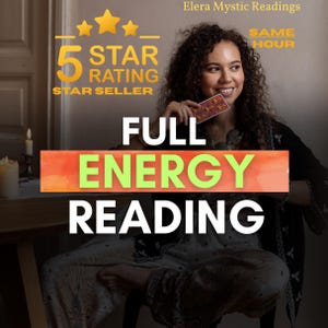 Può includere: Immagine che promuove "Elera Mystic Readings" con una donna che tiene in mano una carta. Il testo include "5 stelle, venditore top" e "Lettura completa dell'energia". Sullo sfondo si vedono una candela e un tavolo.