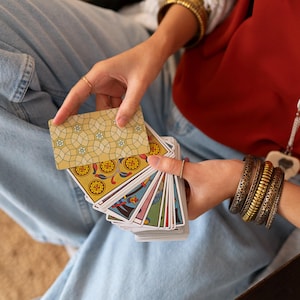 tarot reading, blind reading, blind tarot reading, without questions, psychic reading, medium advice, tarot cards reading, reading with tarot, detailed reading, same hour reading, same day reading, best tarot reader, Tarot card spread