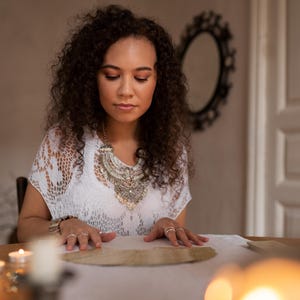 tarot reading, blind reading, blind tarot reading, without questions, psychic reading, medium advice, tarot cards reading, reading with tarot, detailed reading, same hour reading, same day reading, best tarot reader, Tarot card spread