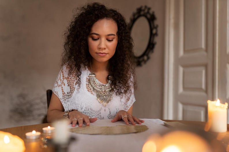 tarot reading, blind reading, blind tarot reading, without questions, psychic reading, medium advice, tarot cards reading, reading with tarot, detailed reading, same hour reading, same day reading, best tarot reader, Tarot card spread