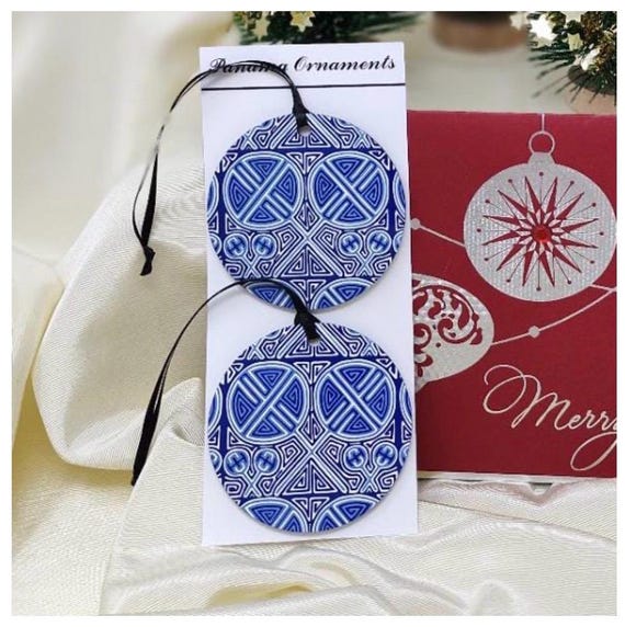 Mola Maracas in Blues Round MDF Ornament