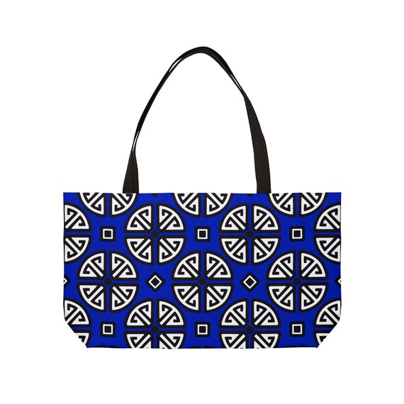 Geometric Blue Circle Pattern Weekender