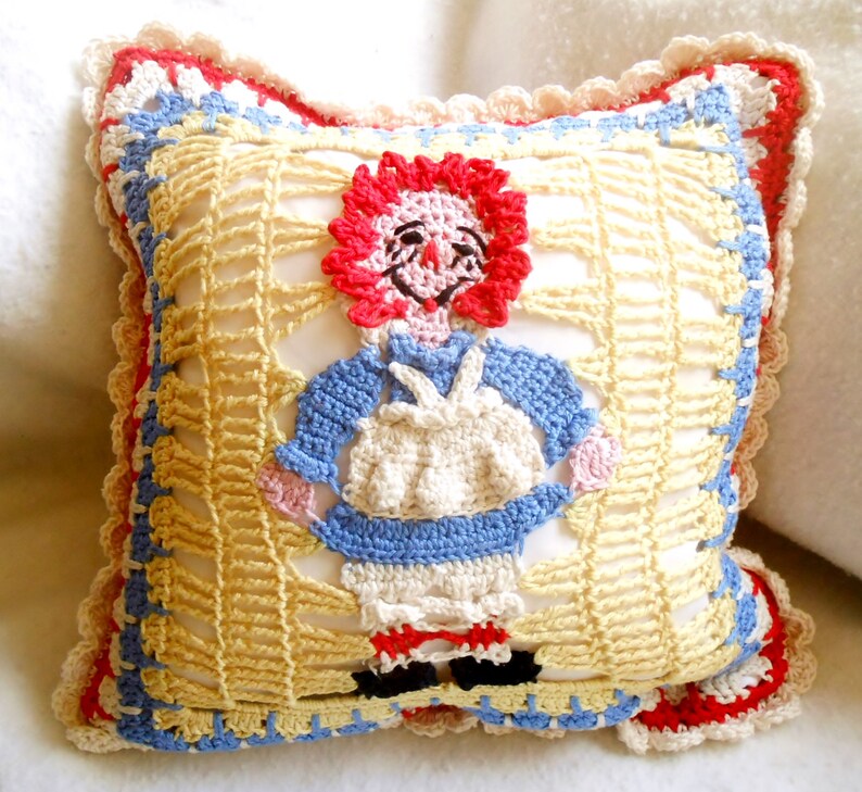 Crochet Cushion Pattern, Raggedy Ann and Raggedy Andy Pillow ...