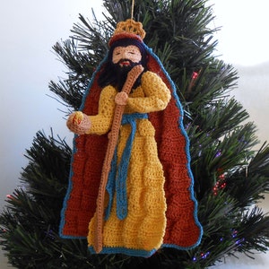 crochet DIY nativity pattern of Joseph ornament, thread crochet instructions, home decor ornament, wreath decoration pattern