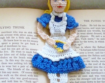 crochet pattern Alice in wonderland bookmark instructions, wall decor, amigurumi pattern, Alice bookmark diy, wonderland nursery decor,